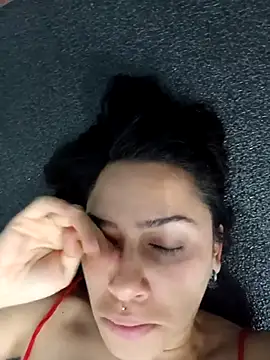 Chat XXX en directo de Little_Doll25