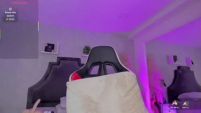 EmiliaRose_ Live XXX-Chat