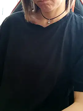 AashikalaaのライブXXXチャット