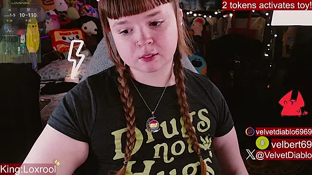 VelvetDiablo Live XXX-Chat