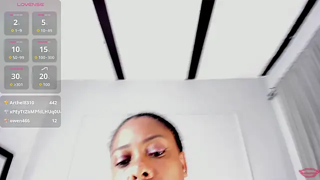 BrianaHazel Chat XXX live