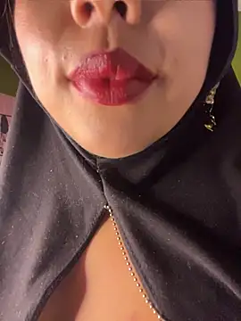 zahra_Jalid Adlı Modelin Canlı XXX Sohbeti