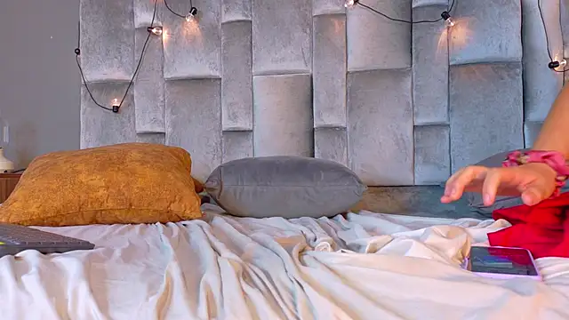 ManuelaRousse__ webkamerás műsora