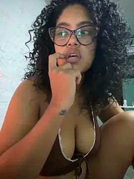 Kittybrown18 Live XXX-Chat