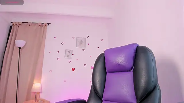 XXX chat uživo modela LiaaMoretzz