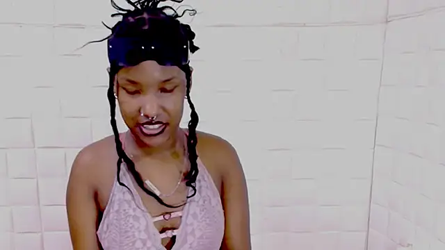 EroticSexyPradaのライブXXXチャット