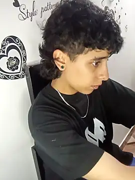 Show de LatinHeatX22 na webcam