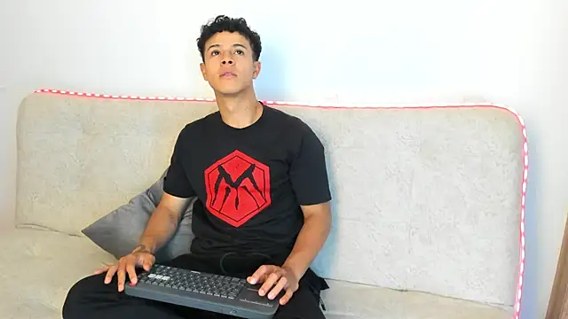 _Alex_Colton Live XXX-Chat