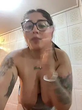 croftsmila's Webcam Show