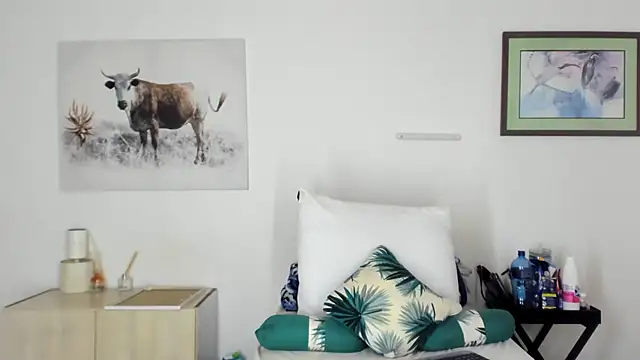 ConnieSmall24's Webcam Show