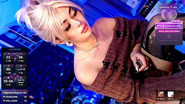 Pokazy przed kamerką – KYLIE_SHEMALE