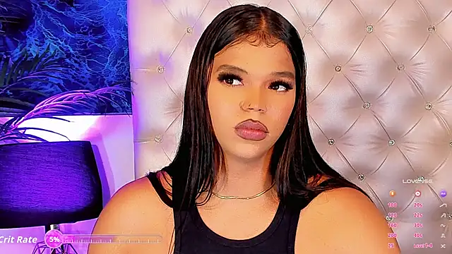 Show modela Keira_Fox31 na web-kameri