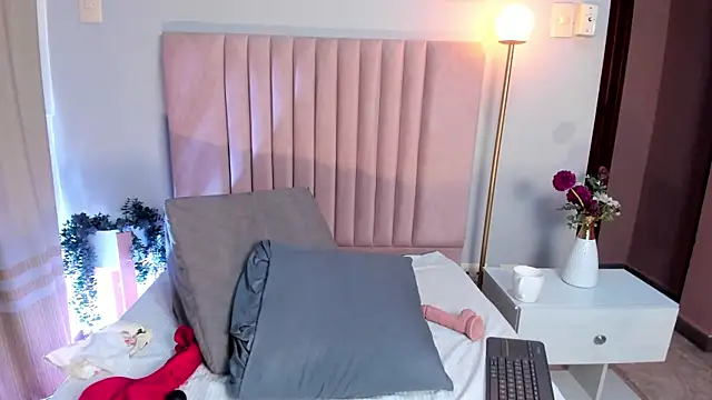 Zamira_Taylor লাইভ XXX চ্যাট