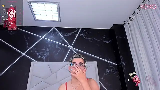 Chat +18 de JulietSofia ao vivo