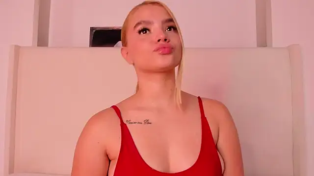 Chat +18 de Sofi_glow ao vivo