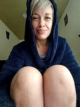 MARILYNMADELENAKOVANOVA 现场XXX聊天