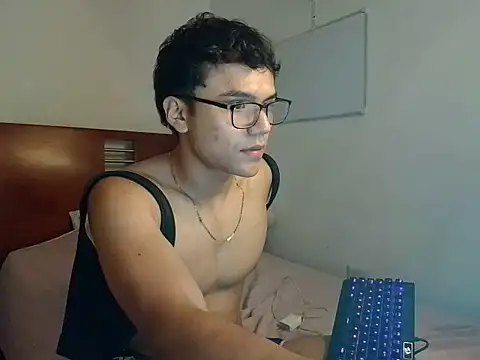 CreamKingg Adlı Modelin Web Kamerası Şovu