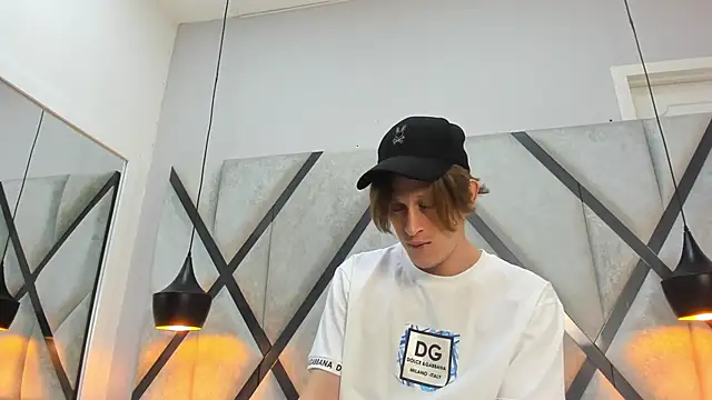 Anthonny_Vegas: απευθείας συνομιλία ΧΧΧ