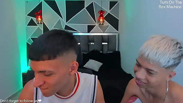 Онлайн чат XXX Juan_Nd_Steven