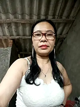 Nuna_689 Webcam-Show