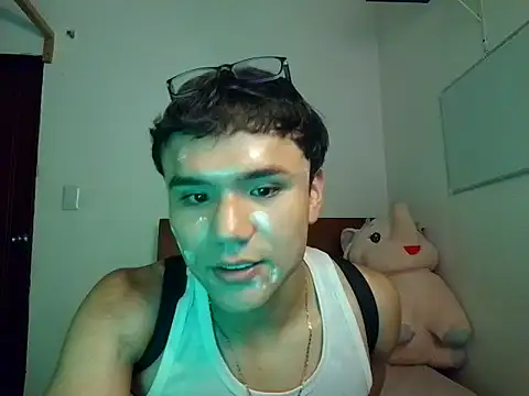 دردشة CreamKingg الجنسية المباشرة