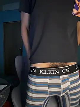 Im_steven: απευθείας συνομιλία ΧΧΧ