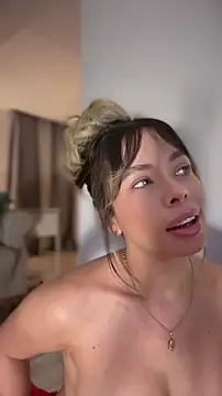 Holli_woul Live XXX-Chat