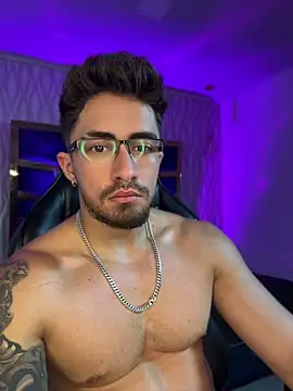 Brad_Summer webkamerás műsora