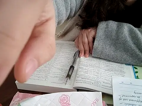 Chat XXX Live AngelwithEcup