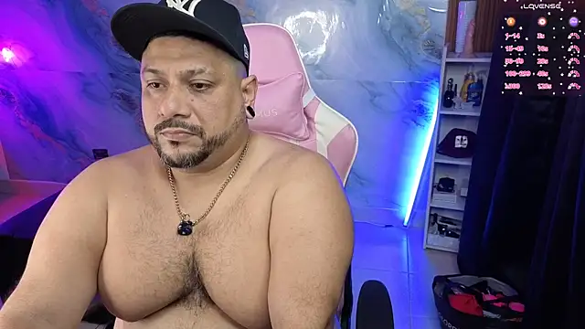 Show modela jacoob_woods na web-kameri