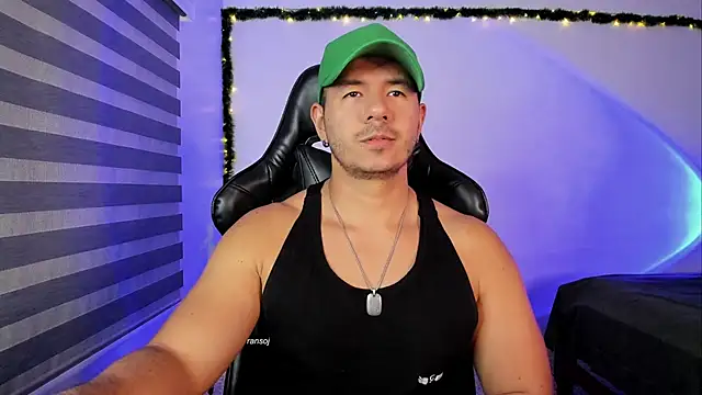 Show modela ransoj na web-kameri