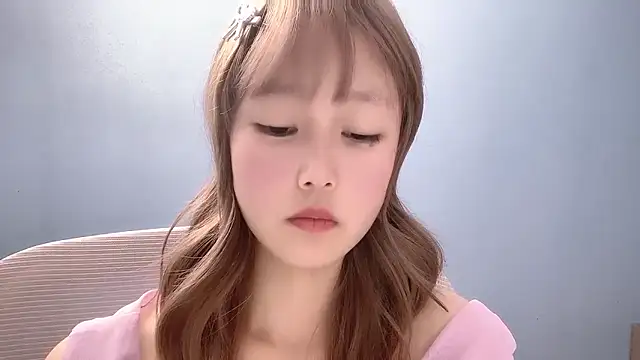 Xiaoqing00 élő XXX-chatje