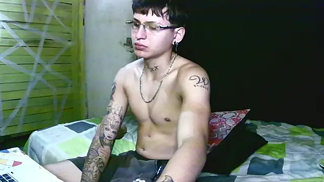 Chat +18 de Ebebyjuan ao vivo