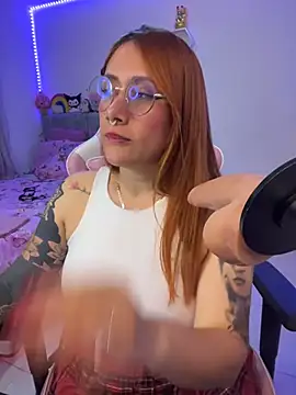 Luna_Paris_'s Live XXX Chat