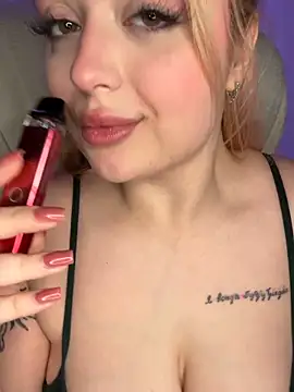 Chat +18 de KellyMoors ao vivo