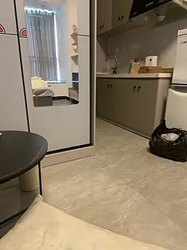 XXX chat uživo modela ZHJKS9988