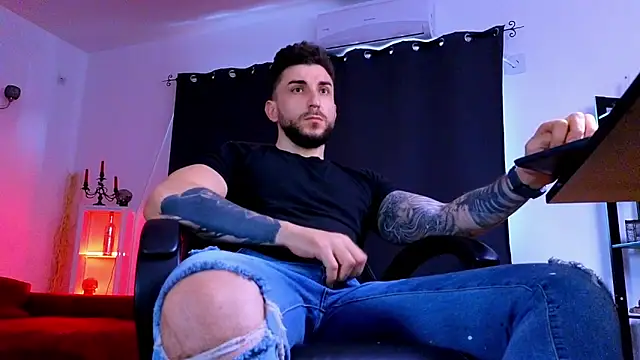 MightyAaron66 Webcam show