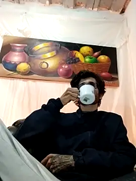 Chat +18 de Loggan_donnelly ao vivo