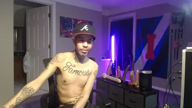 Michigan9000's Webcam Show