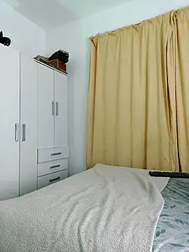 ArgentinaShani's Live XXX Chat