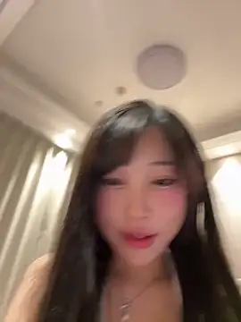 Kiwuvurfovo 网络视讯表演