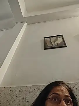 NakedMILFx's Live XXX Chat