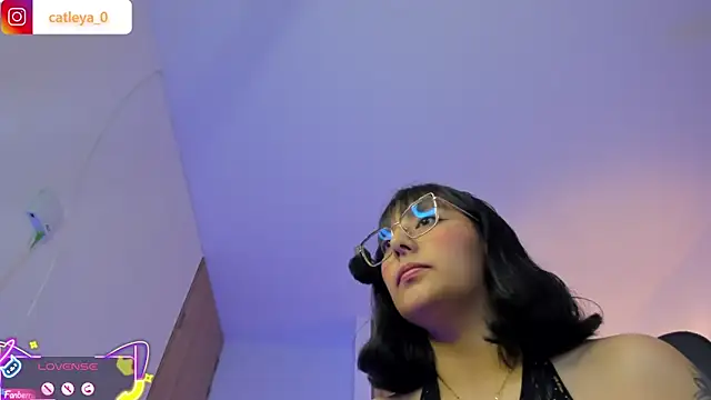 catleya_0 লাইভ XXX চ্যাট