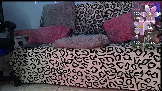 GiordanaPinoo's Live XXX Chat