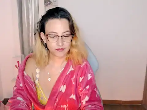 BOREAL_MOON live XXX chat