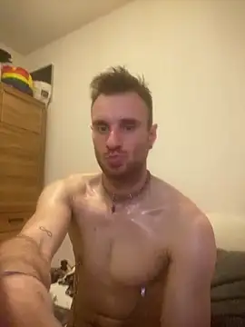 Show modela pervobooy na web-kameri