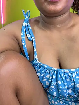 Hot-Diya21のライブXXXチャット