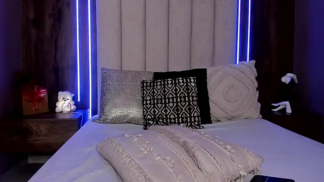 Sembang XXX Secara Langsung LucySalvatore_