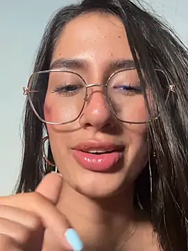 Онлайн чат XXX Julieta_Duque