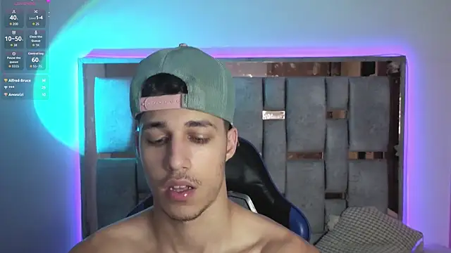 orionblaze69_: διαδικτυακό σόου στην κάμερα